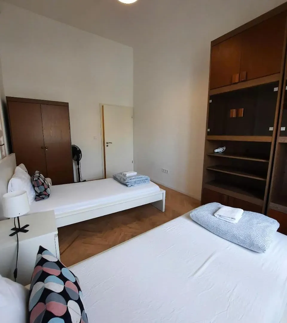 בודפשט Kerepesi City Apartment 0*,