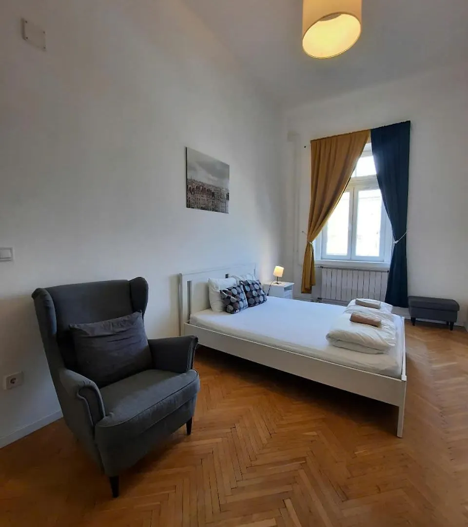 בודפשט Kerepesi City Apartment 0*,  הונגריה